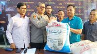 25 Ton Pupuk Hasil Sitaan Dibagikan Ke Petani Di Pandeglang